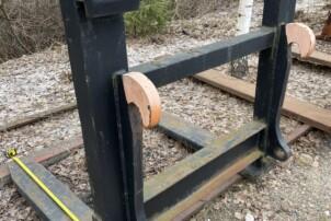 Trukkipiikit Volvo kiinnikkeellä