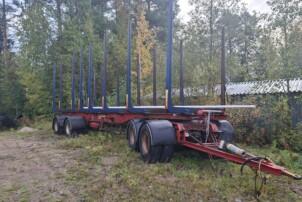 Kome 4-akselinen puuperävaunu