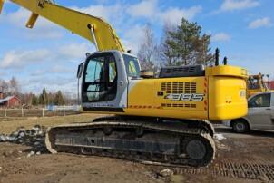New Holland E385 + Leica 3D + 2 puomia
